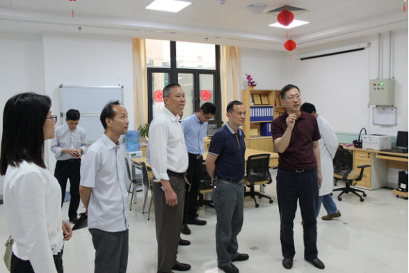 阳江市江城区人民医院到市五院开展医疗卫生参观学习活动