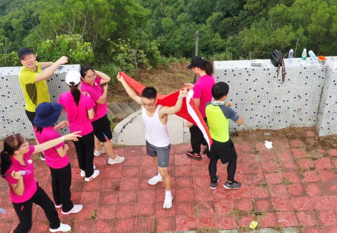 1571125366121441.jpg 640.webp (18).jpg